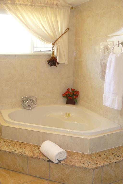 Kimberley Manor Guesthouse Екстериор снимка