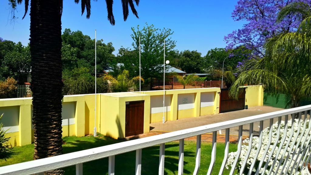 Kimberley Manor Guesthouse Екстериор снимка