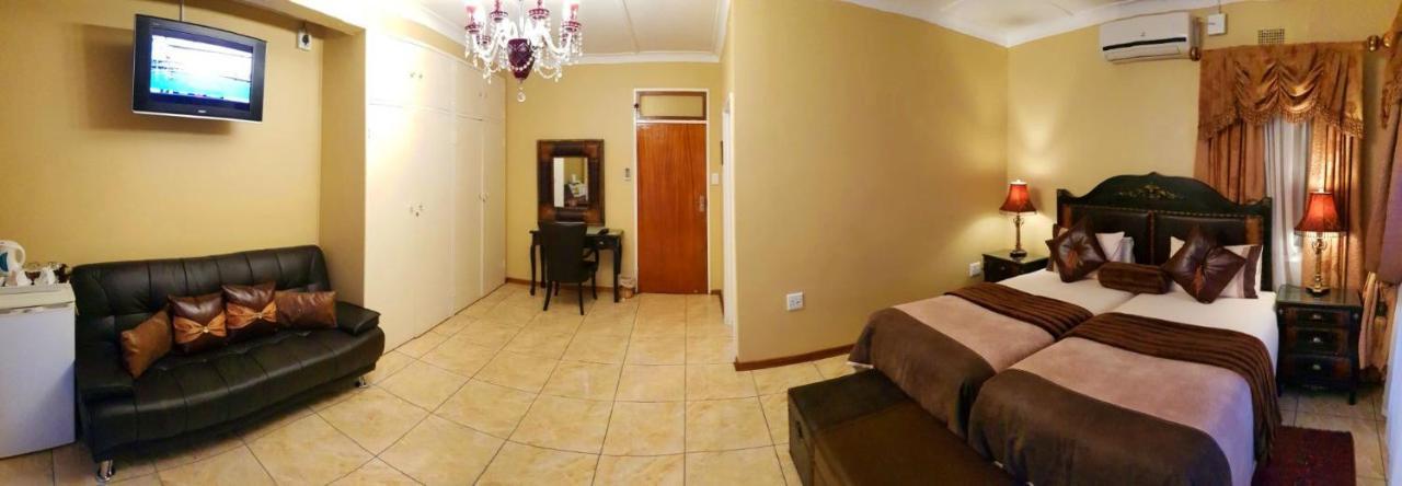 Kimberley Manor Guesthouse Екстериор снимка